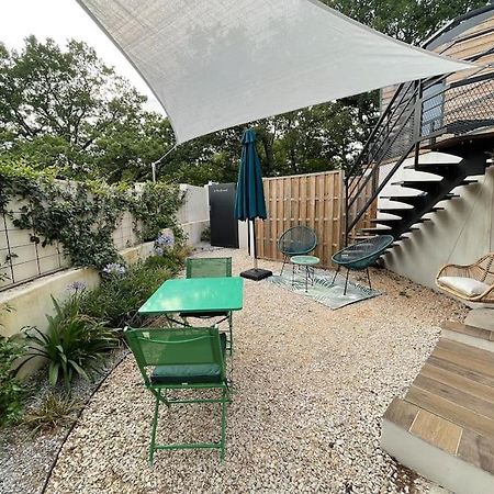 Bulle De Detente Avec Jacuzzi Saint-Martin-de-Londres Екстер'єр фото